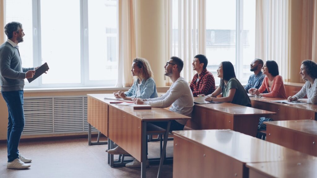 Les programmes académiques uniques de notre école Featured Image 1 1024x576