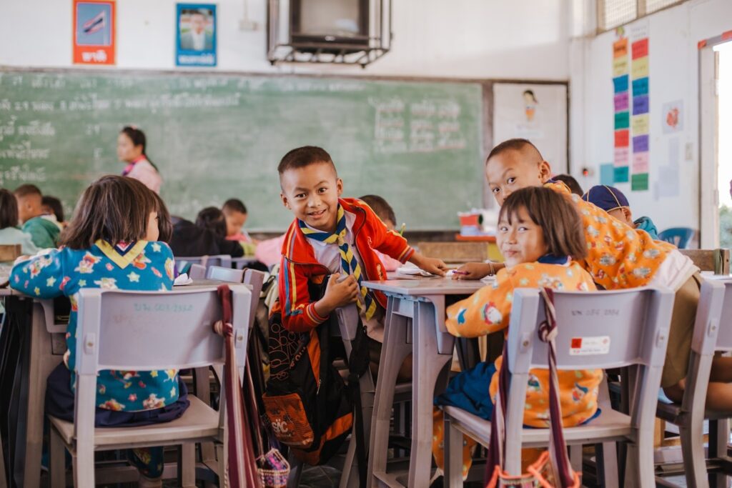 L'importance d'une éducation adaptée aux réalités locales Featured Image 2 1024x683